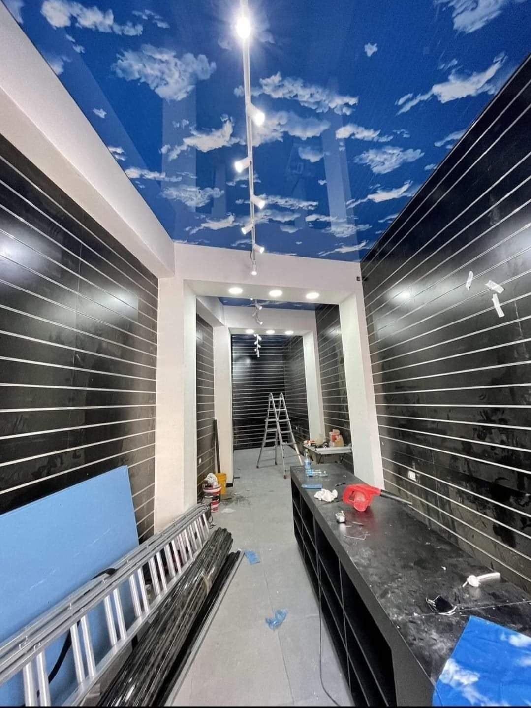 Fliesenarbeiten im Badezimmer